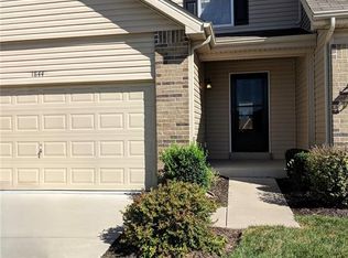 1844 Sterling Oaks Dr, Saint Peters, MO