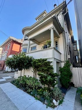 1st image of 1909 Lake St APT 1