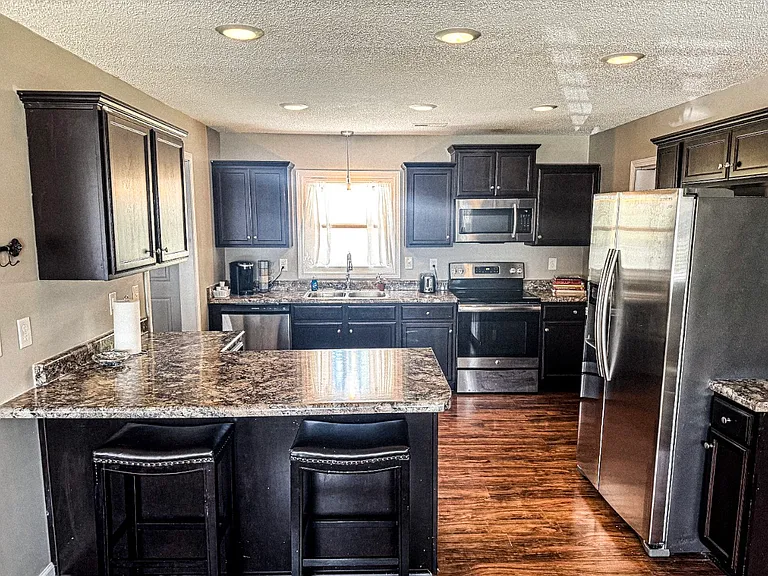 119 Sheffield Rd — Photo 4