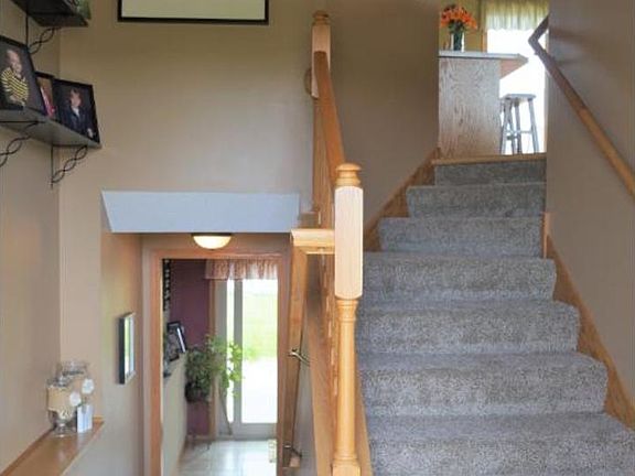 2nd image of 21115 Meadowbrook Cir N
