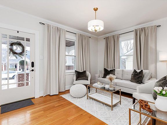 5th image of 612 Riverview Pl