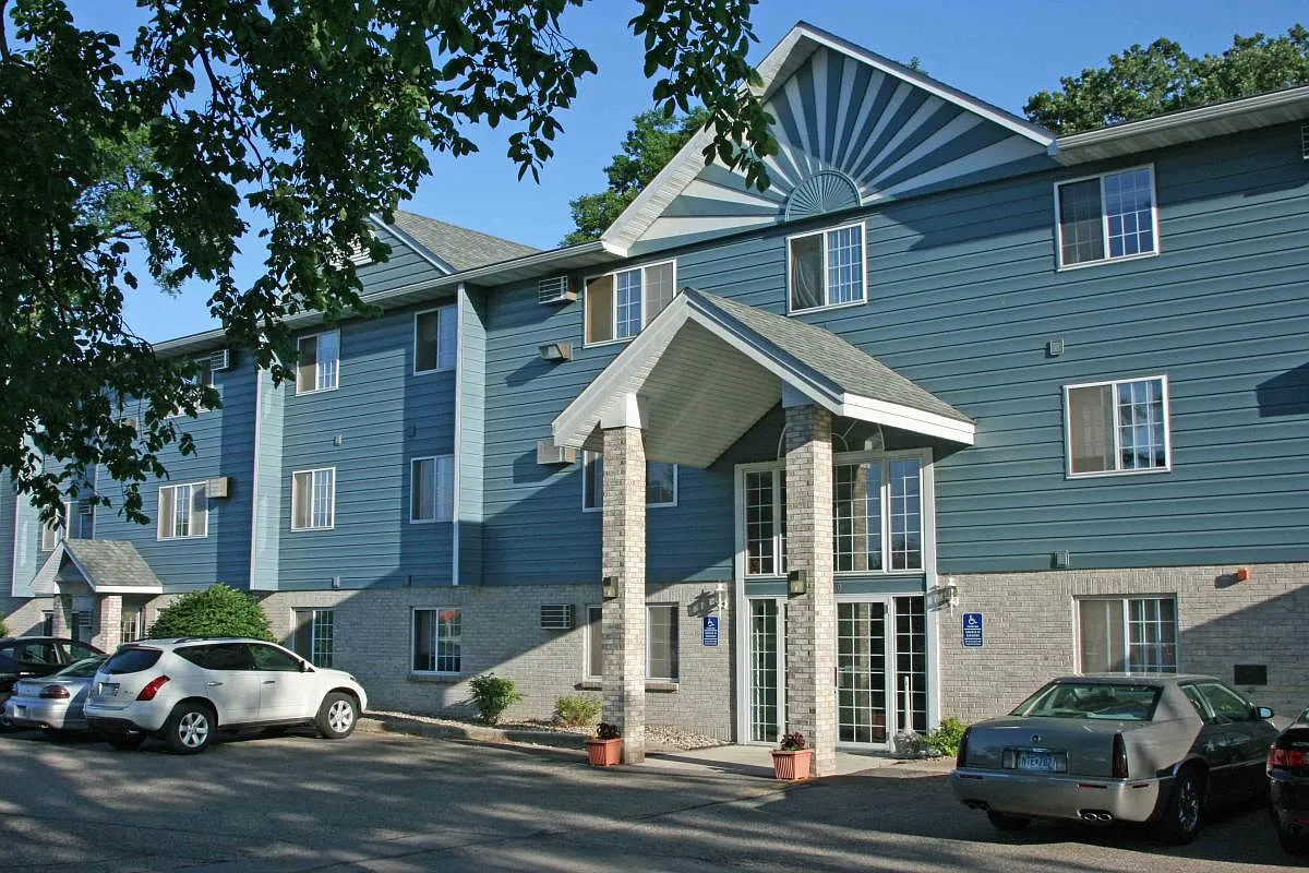 1 bed, 625 sqft, $1,050 — Photo 1