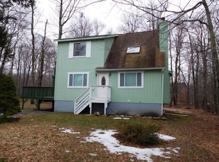 3108 Sequoia Rd, Tobyhanna, PA 18466