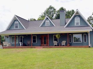 120 Fly Away Ln, Byrdstown, TN 38549