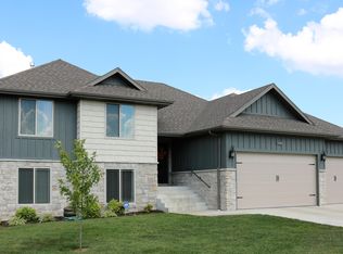 1396 S Cumberland Ave, Republic, MO 65738