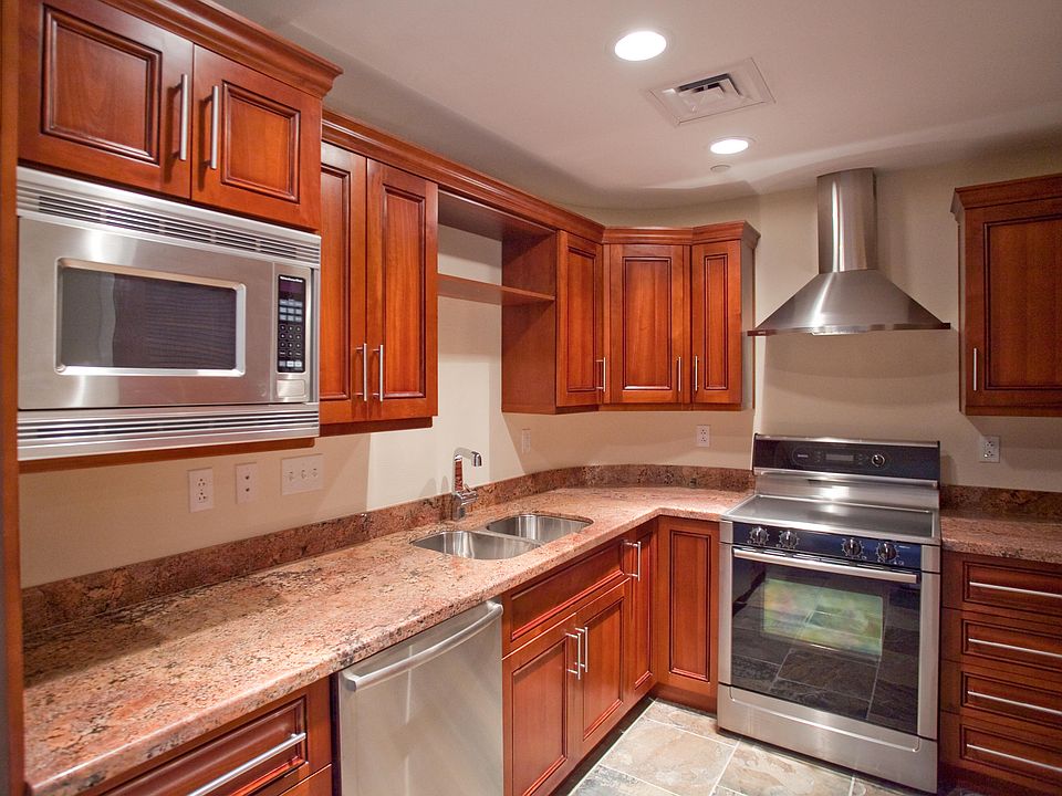 1st image of 1812 West Ave Suite 102