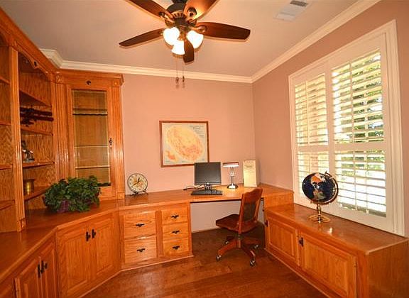 5th image of 3988 Lord Byron Cir