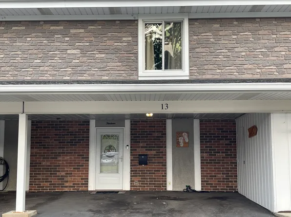 13 Cour Masson #5, Palos Hills, IL 60465