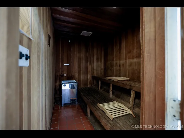 450 W 7th St S #401 — Photo 14