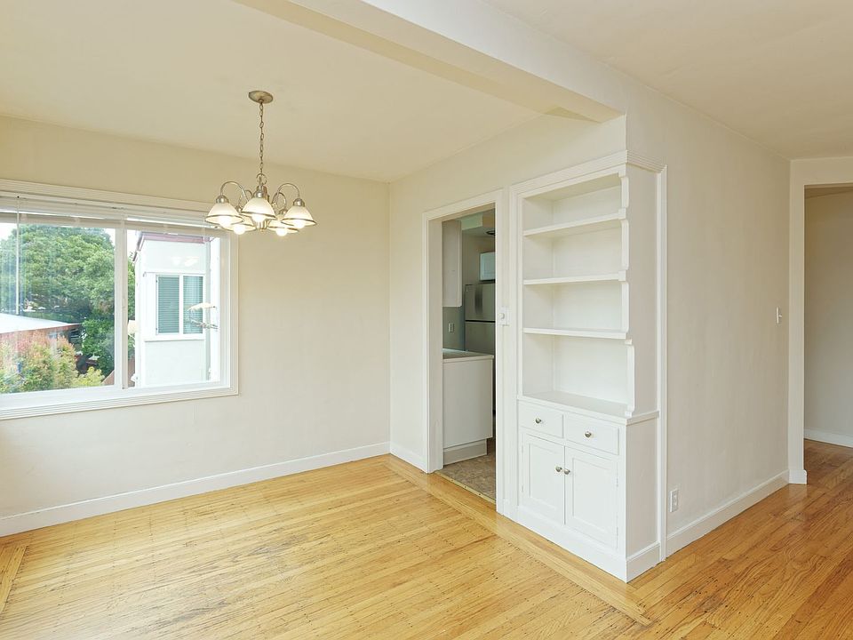 1st image of 307 Lee St APT 7