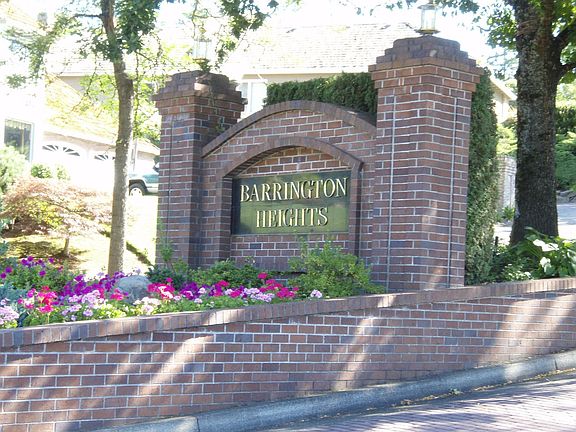 Exclusive Barrington Heights Location