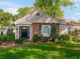 5419 Canterbury Rd, Fairway, KS 66205