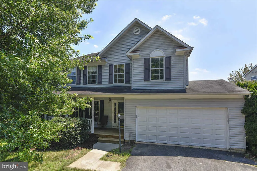 5711 Ridgedale Dr photo 1