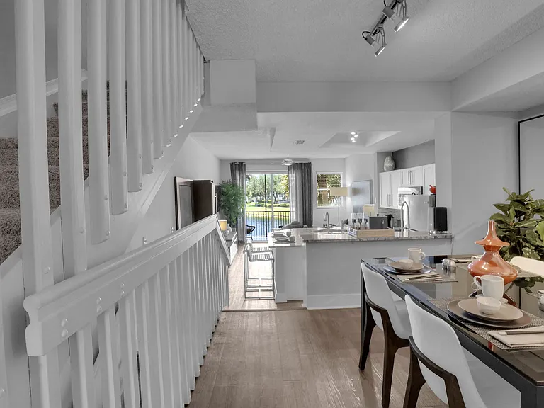 St. Tropez Townhomes & Villas — Photo 65