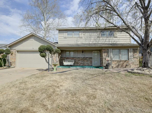 9429 E 40th Pl, Tulsa, OK 74145