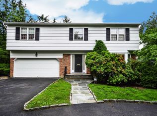 14 Fairlawn Pkwy, Rye Brook, NY 10573
