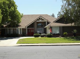 9713 White Oak Dr, Bakersfield, CA 93311