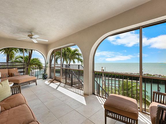 5th image of 250 W Seaview Cir