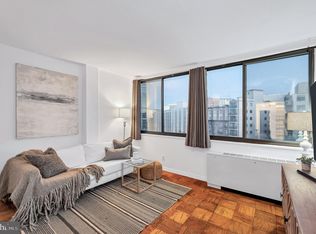 2201 L St NW APT 701, Washington, DC 20037