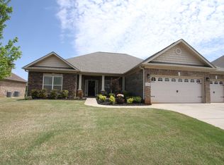 106 Peabury Ln, Madison, AL 35758