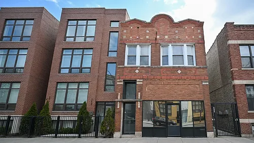 3649 W Montrose Ave #1M Photo 1