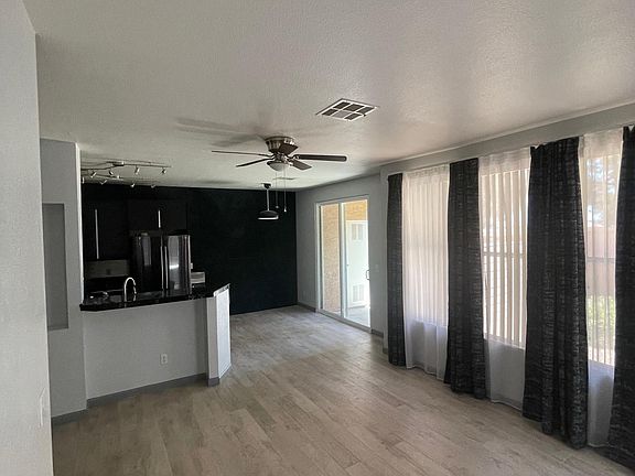 2nd image of 251 S Green Valley Pkwy Unit 1814