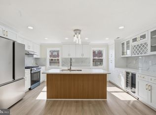 649 Lawler St, Philadelphia, PA 19116