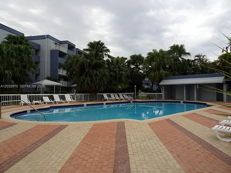 9359 N Fontainebleau Blvd #F109 — Photo 26