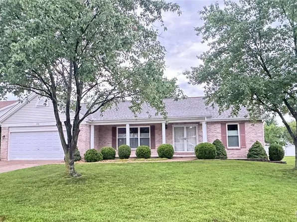1442 Shelby Point Dr, O'Fallon, MO 63366