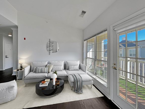 3rd image of 4561 Strutfield Ln APT 3415