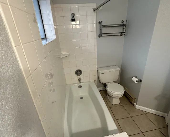 1934 18th St #10 — Photo 14