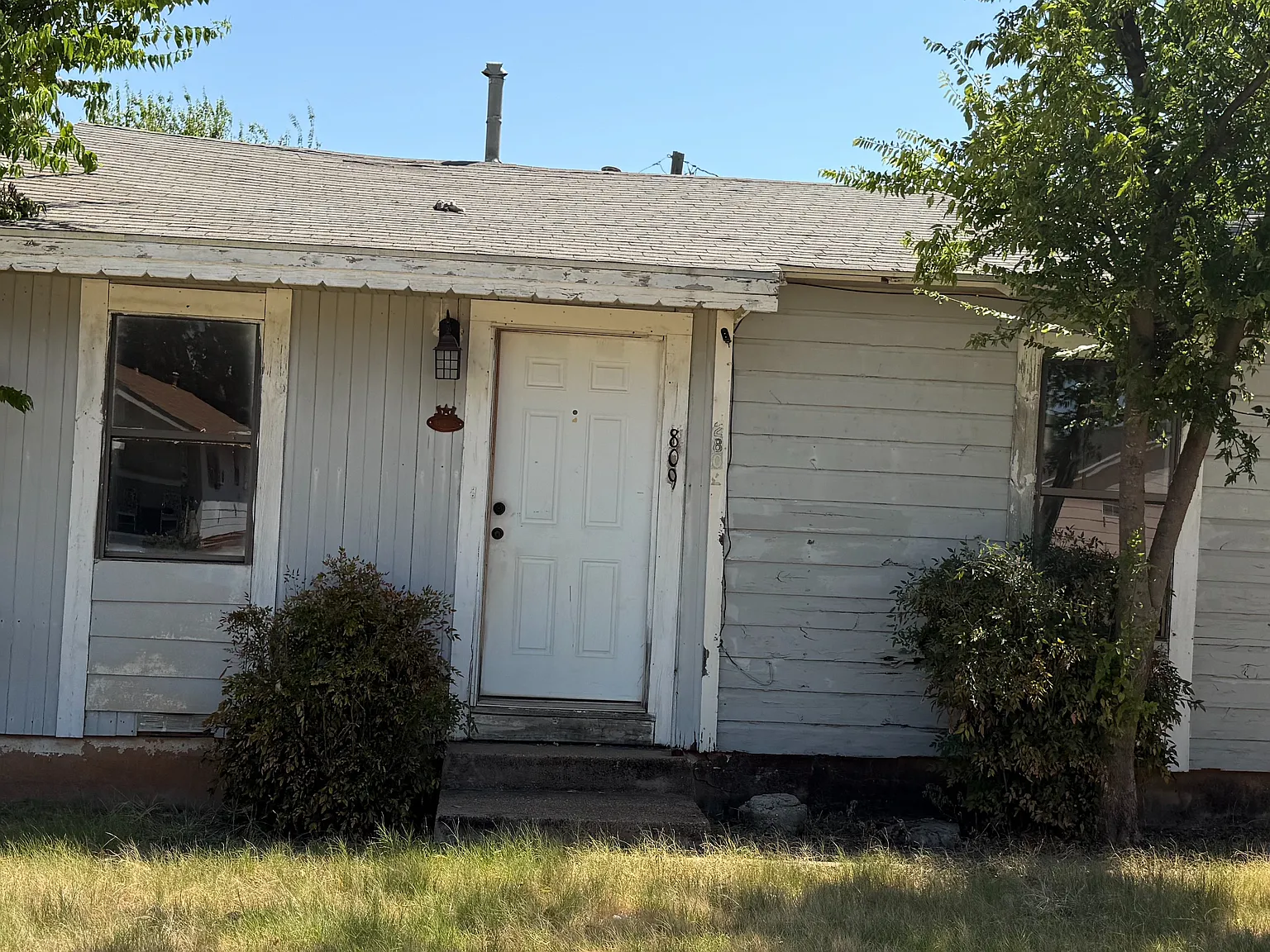 2809 Lebanon Front — Photo 1