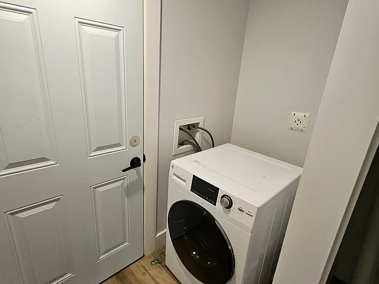 846 A Alpine Ave — Photo 9