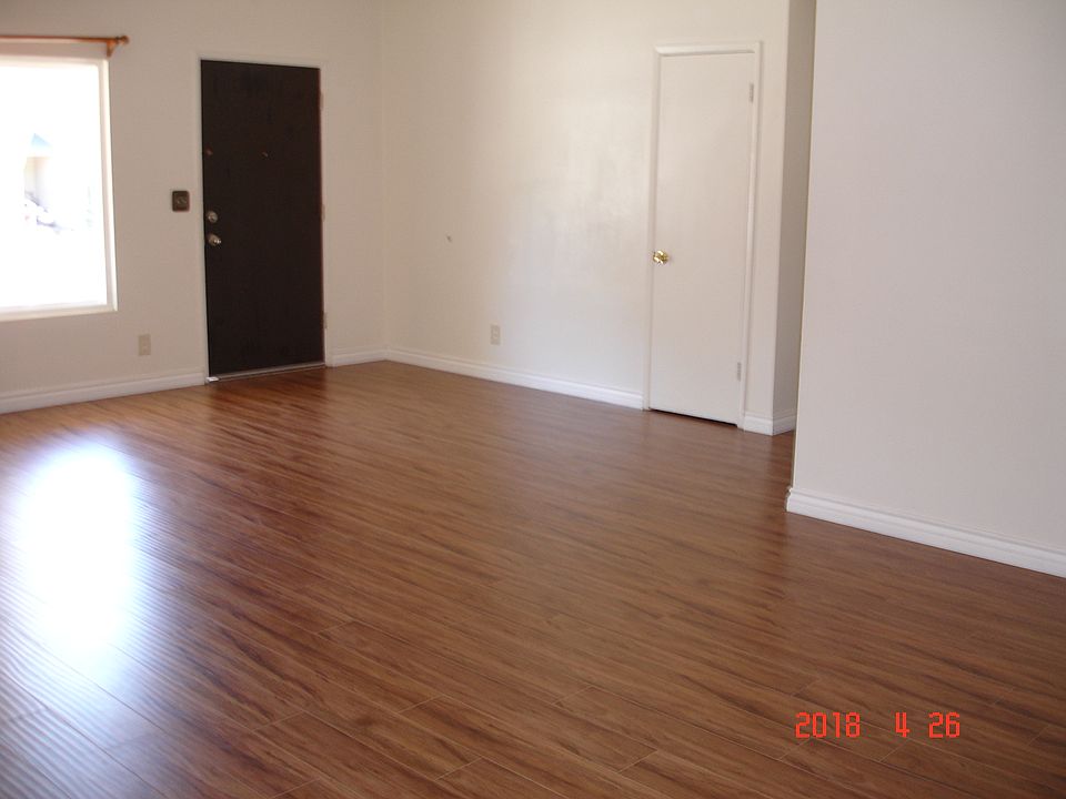 1st image of 115 N Donna St