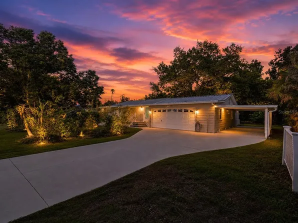 2303 45th St E, Bradenton, FL 34208