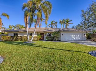 419 Partridge Cir, Sarasota, FL 34236