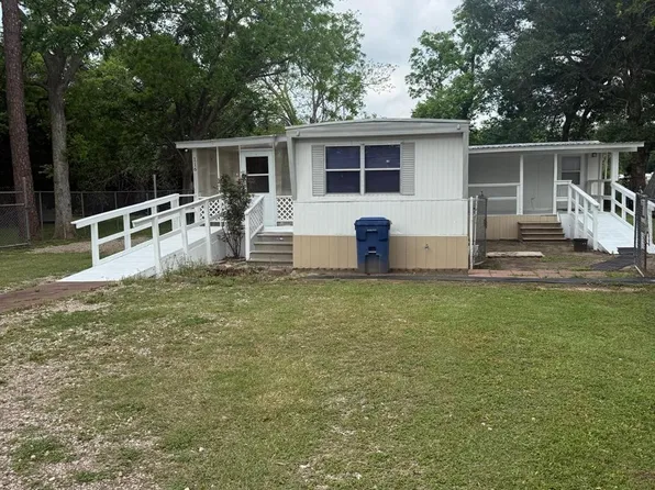 116 Avenue C, Brazoria, TX 77422