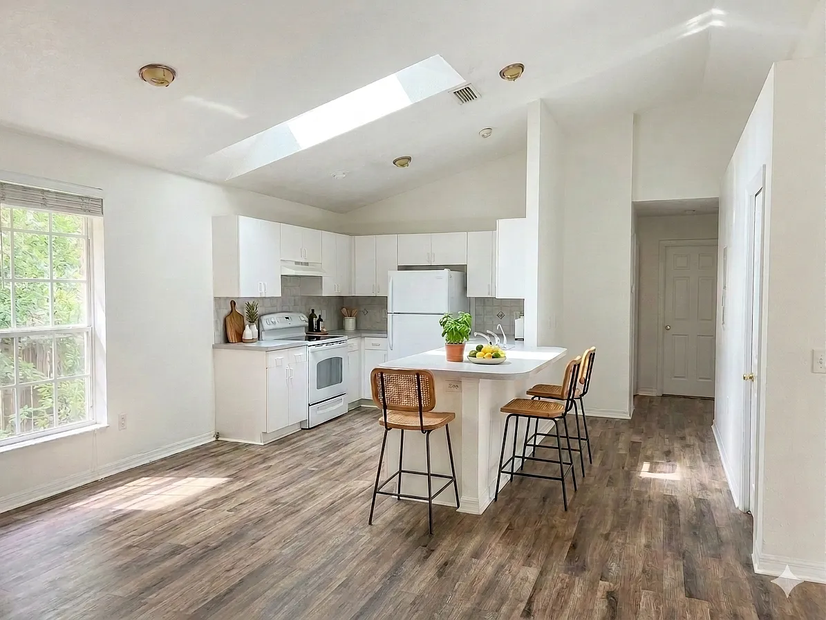 2027 SW 73rd Street — Photo 1