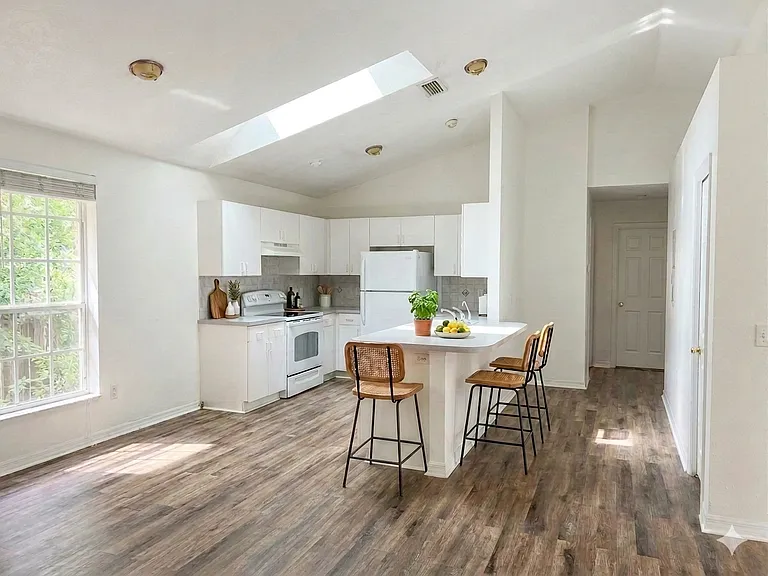 Kitchen n dining