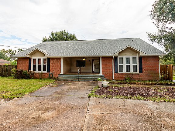 5th image of 8371 Miranda St