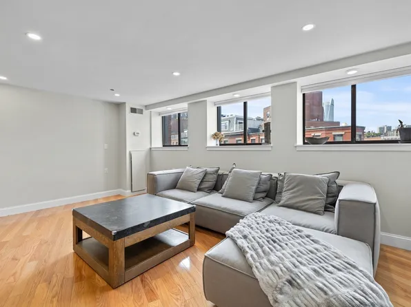 357 Commercial St APT 320, Boston, MA 02109