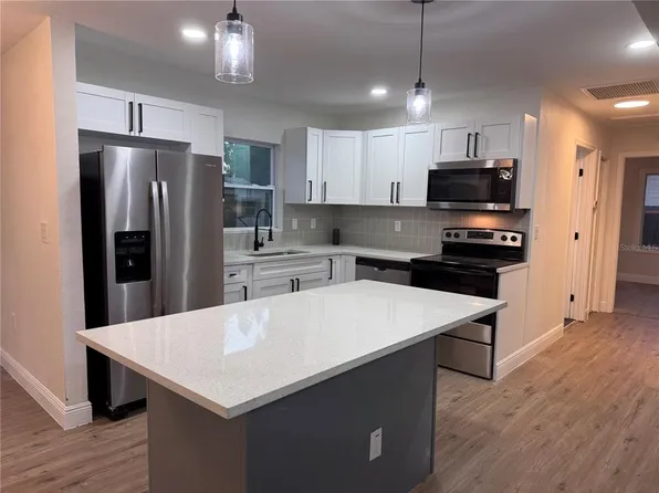 6711 S Gabrielle St, Tampa, FL 33611