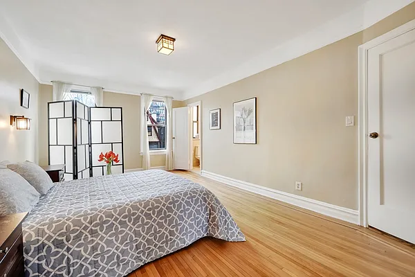 Sold by REMAX Elite | media 49