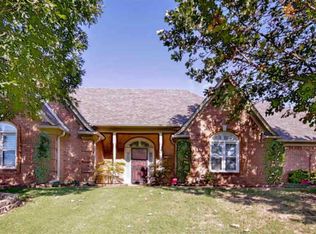 9131 Pembroke Ellis Dr, Bartlett, TN 38133