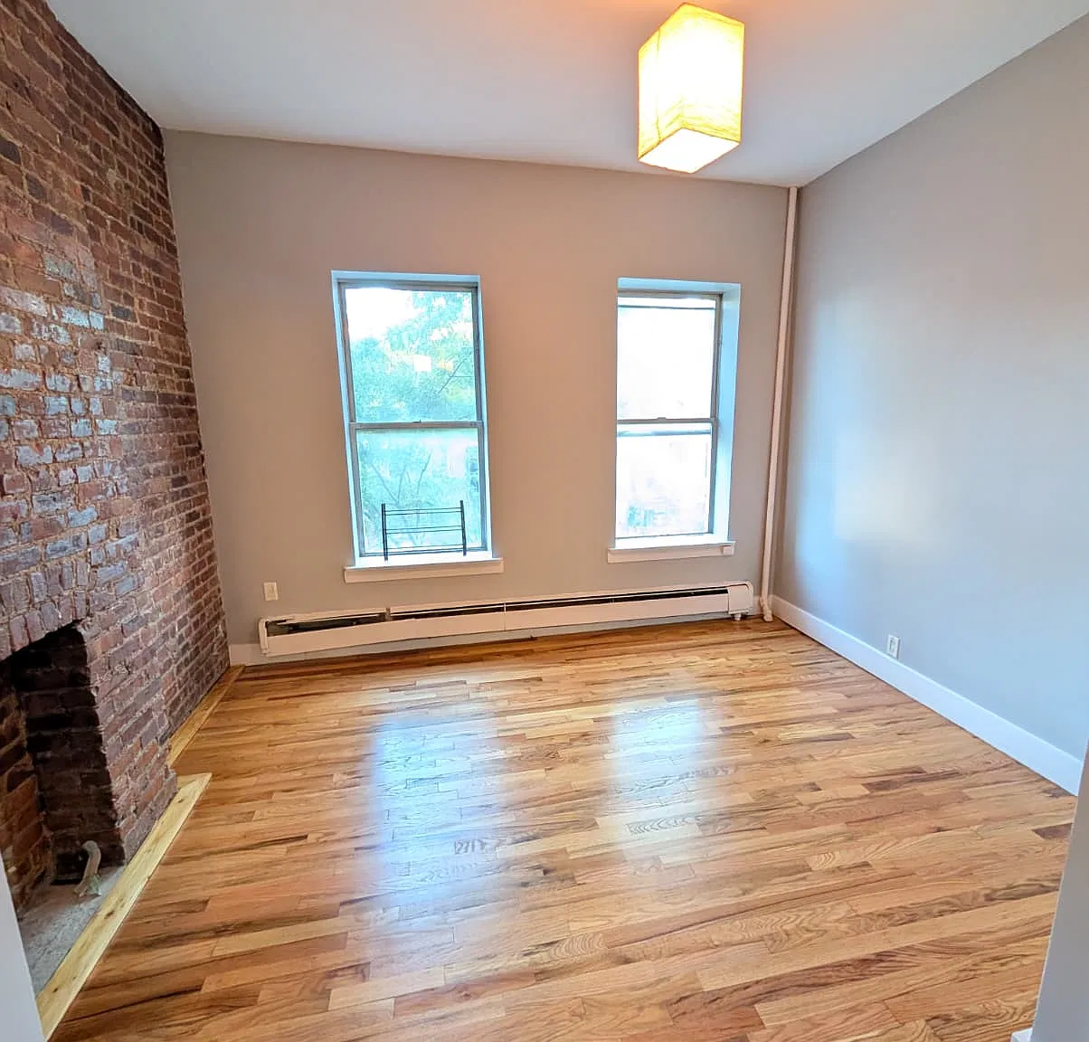 237 Troy Avenue — Photo 2