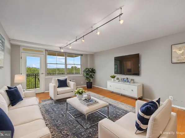2030 N Adams St APT 1203, Arlington, VA 22201