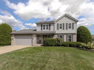 9021 Charing Cross Rd, Woodridge, IL 60517