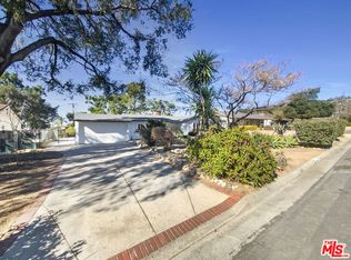 2961 N Rockmont Ave, Claremont, CA 91711