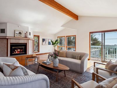 879 Buena Vista St, Moss Beach, CA, 94038