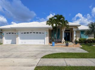 1560 Aqui Esta Dr, Punta Gorda, FL 33950